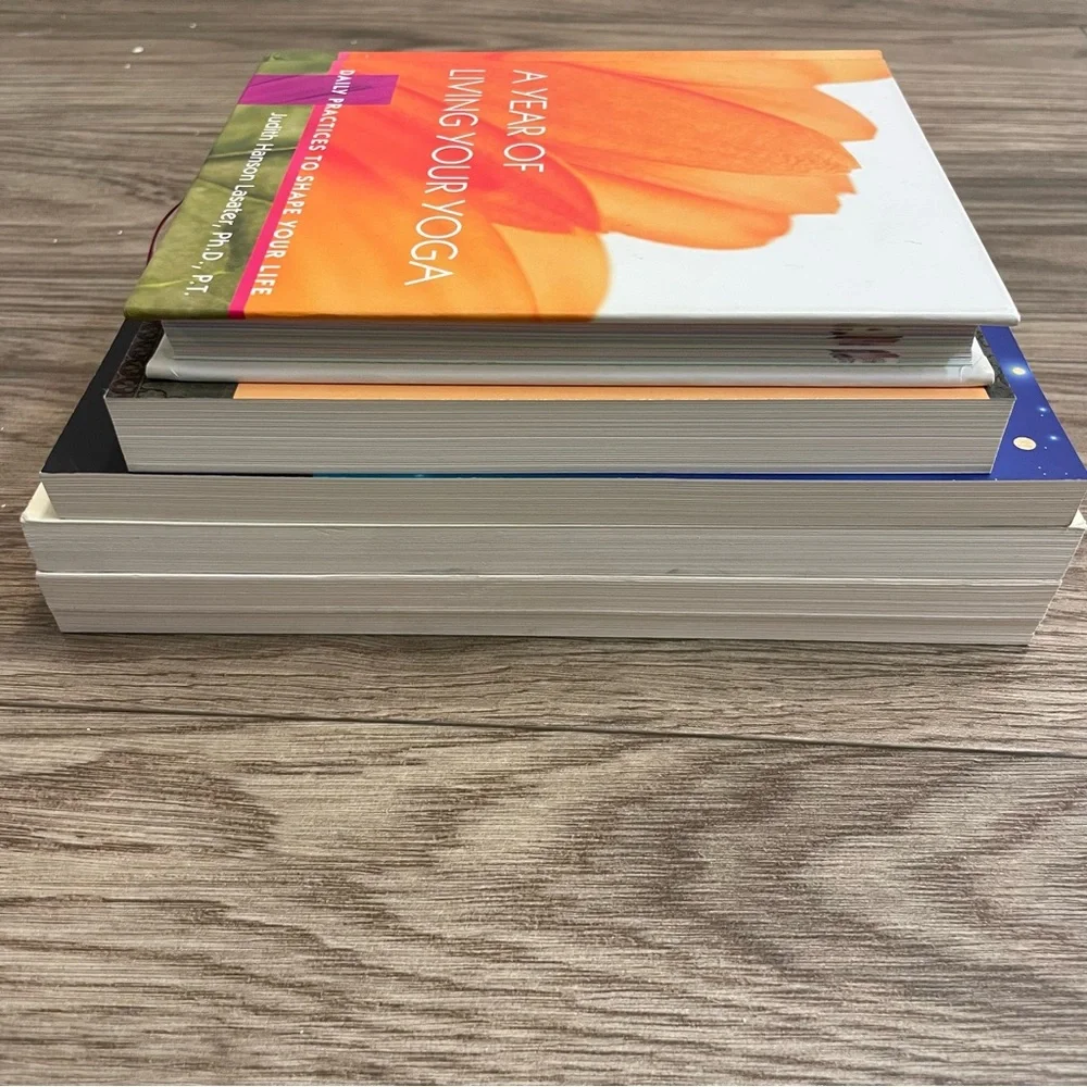 Spiritual Book Bundle Lot of 5 Yoga, Medium Mentor, Anatomy of Spirit Paperbacks